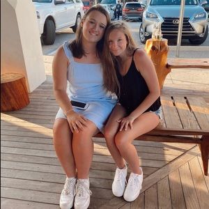 Meet your Posher, Katelyn